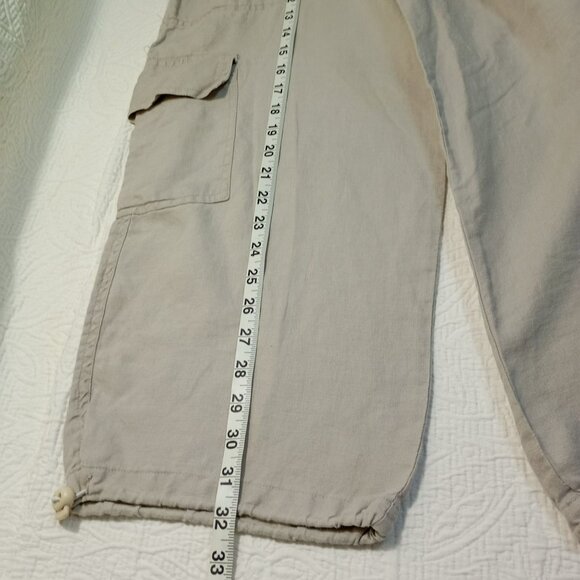 Elan 100% Linen Cargo Capri Pants Size M Womens Beige - Picture 9 of 9